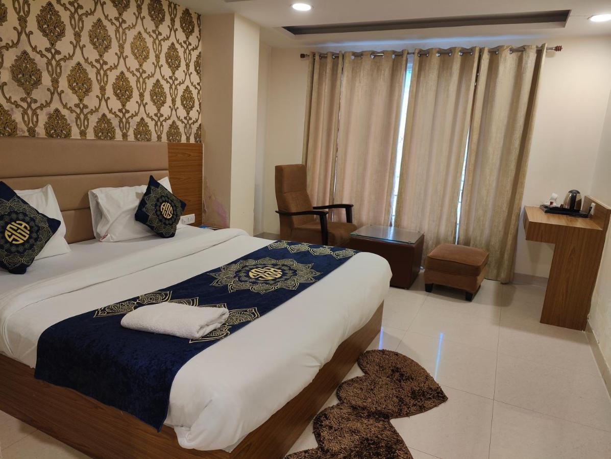Hotel Ronit Royal Delhi Airport By D'Capitol New Delhi Exterior photo