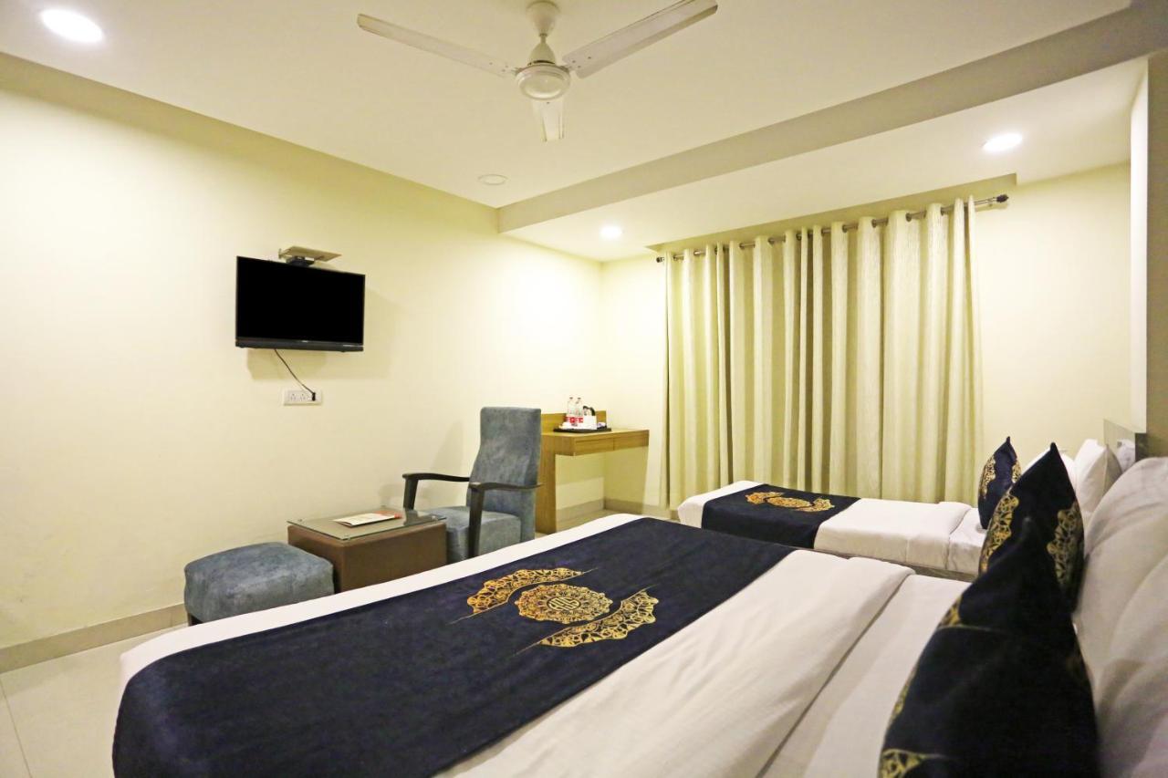 Hotel Ronit Royal Delhi Airport By D'Capitol New Delhi Exterior photo